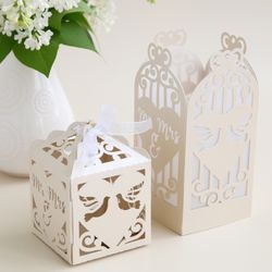 Svg cut files | Mr and Mrs lantern svg | Wedding favor box | Wedding decor | Wedding favors | Mr and Mrs svg | Paper lantern template