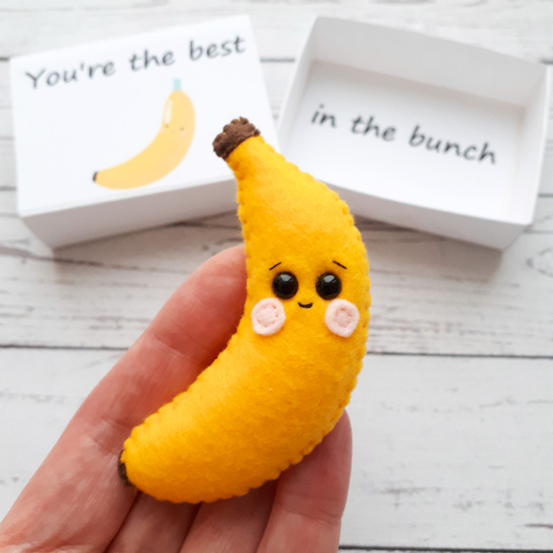 Banana-plush-pocket-hug