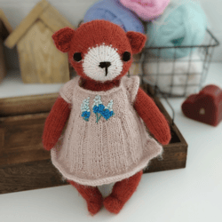 Fox toy knitting pattern. Animal toy pattern. Stuffed knitted doll