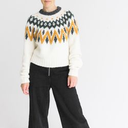 White scandinavian geometric outdoor soft handmade sweater