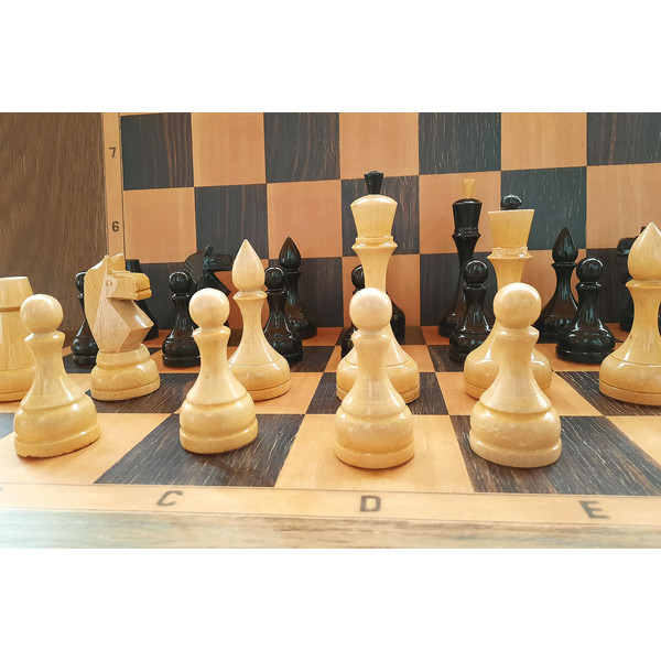 big_large_chessmen5.jpg