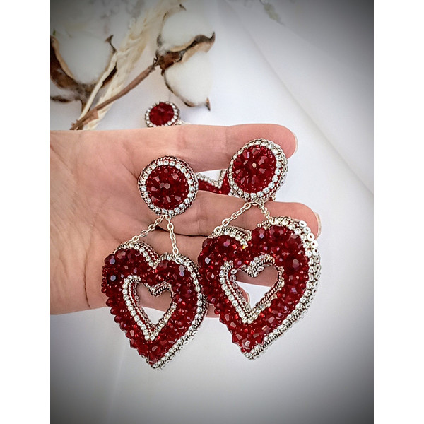 Bid-red-heart-shaped-dangle-earrings.jpg