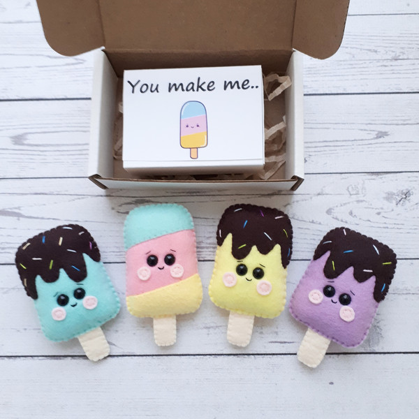 Fake-ice-cream-hug-in-a-box-gift