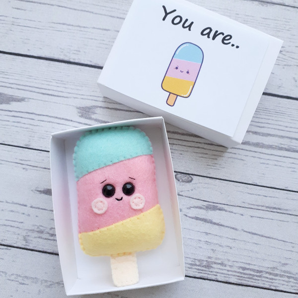 Fake-ice-cream-colorful-love-cards