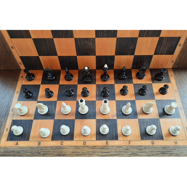carbolite_chessmen1.jpg