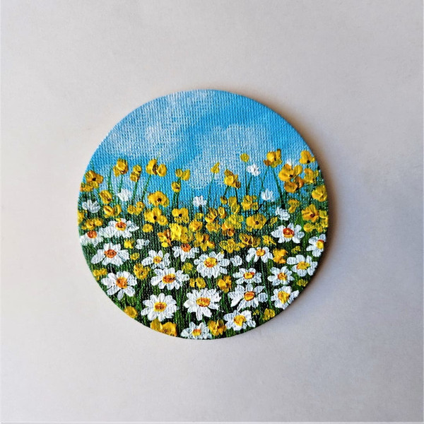 Fridge-magnet-acrylic-painting-landscape-field-of-daisies-and-wildflowers-4.jpg