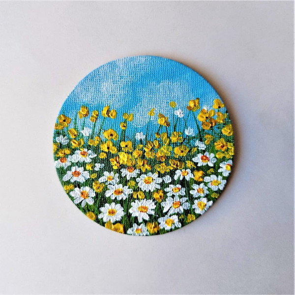 Fridge-magnet-acrylic-painting-landscape-field-of-daisies-and-wildflowers-5.jpg