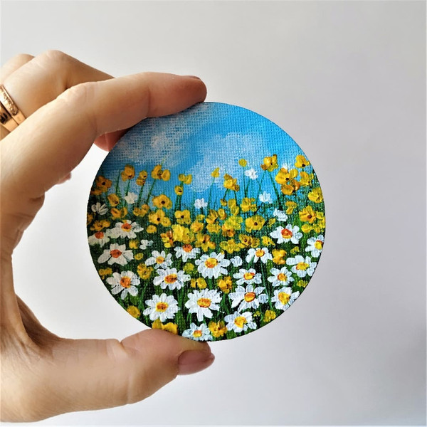 Fridge-magnet-acrylic-painting-landscape-field-of-daisies-and-wildflowers-6.jpg