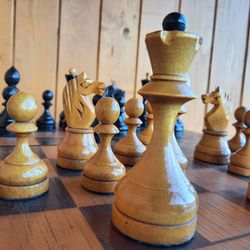 Medium size (king 10 cm.) old wooden chess set USSR - Soviet 1960s vintage chess set