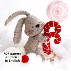 Felt bunny with Christmas candies sewing PDF tutorial with patterns, DIY Christmas decor, Christmas tree toy pattern