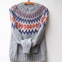 Grey Iceland wool hand knit sweater