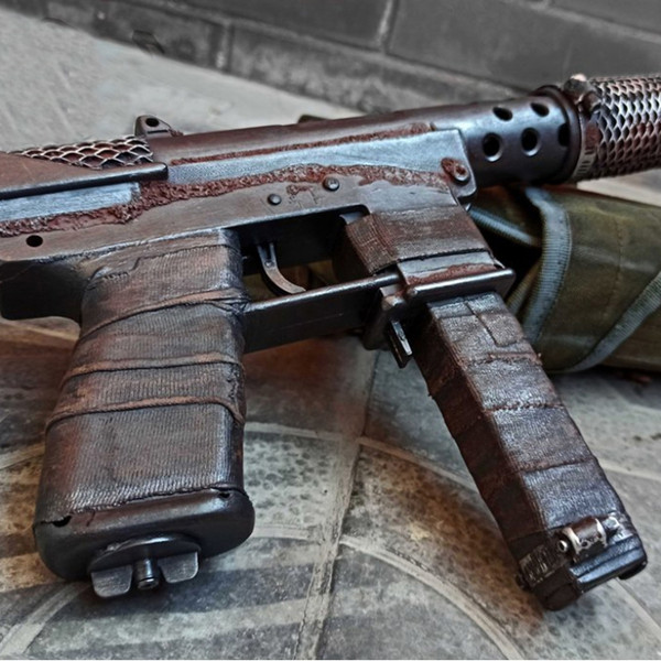 post-apocalyptic-toy-pistol-5.jpg
