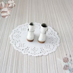 white boots for blythe doll, shoes for blythe, elegant doll boots, genuine leather doll footwear, blythe accessories