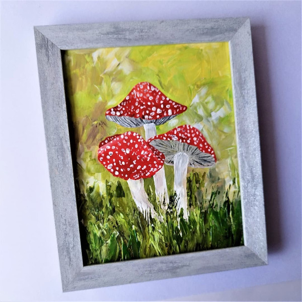 Impasto-painting-three-fly-agaric-in-a-clearing