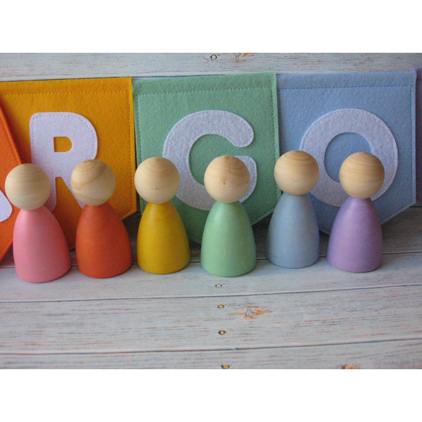 pastel-rainbow-wooden-peg-dolls-1