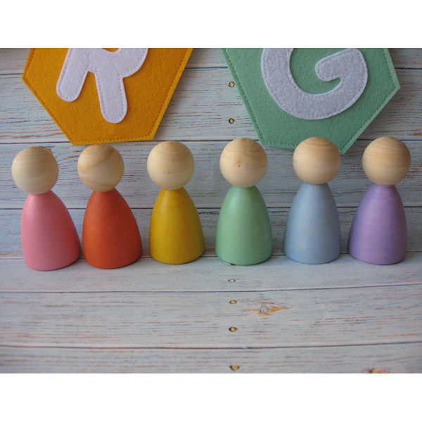 Wooden-toys-peg-dolls