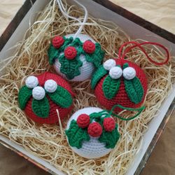 Christmas ornament crochet pattern PDF in English - xmas decor crochet pattern - amigurumi ornament crochet pattern