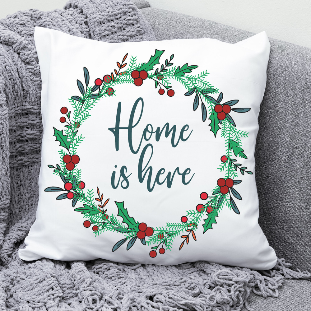 christmas-wreath-foliage-berries-2.jpg
