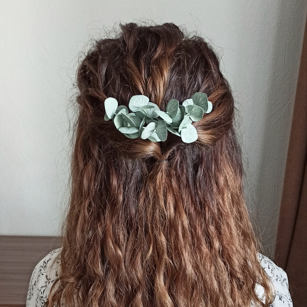 Sage-green-eucalyptus-hair-comb-9.jpg