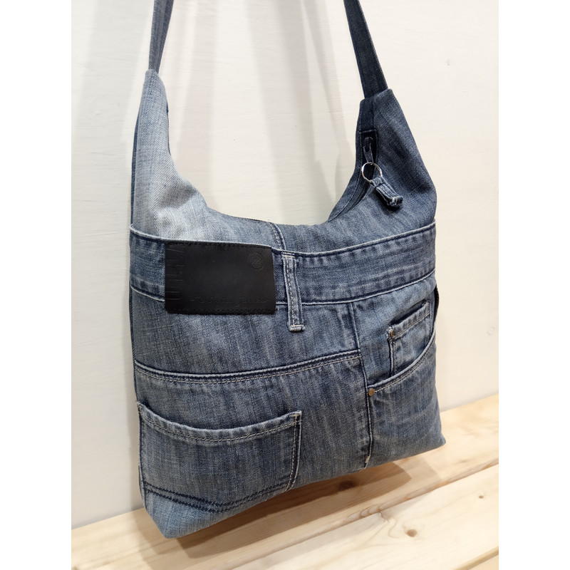 IMG20210603001802jpgall 3 poall 3 pockets are functionalckets are functional