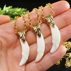 Real Wolf Tooth Necklace Wolf Fang White Tusk Teeth Pendant Necklace Native American Protection Amulet Boho Jewelry 8065