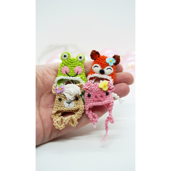 miniature-crochet-hat