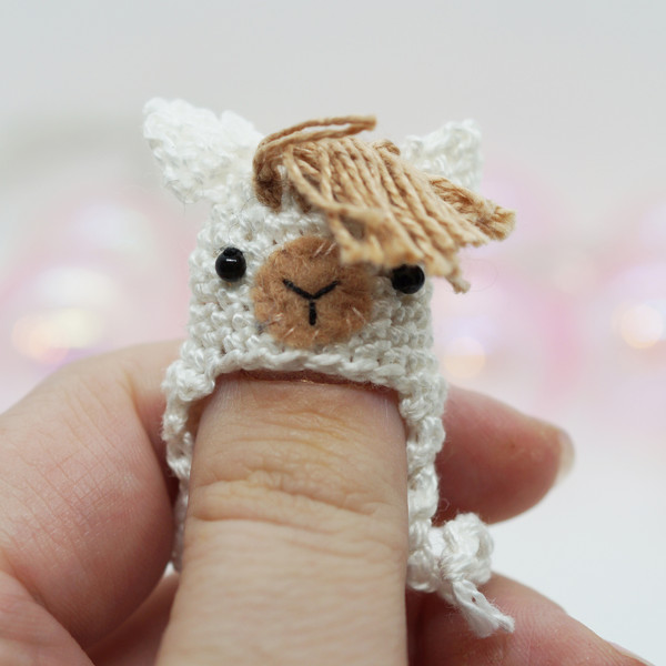 white-llama-hat