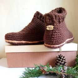Slippers boots. Crochet pattern