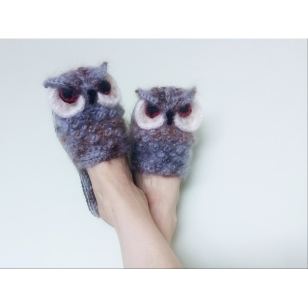 crochet_owl_slippers_funny.jpg