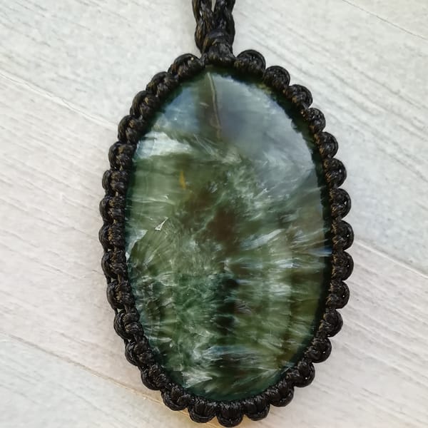 Seraphinit Large SERAPHINITE (clinochlore) pendant, Genuine Russian gem - Inspire ...
