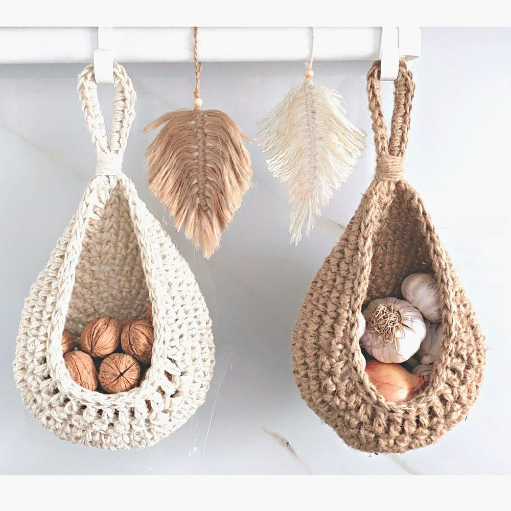 Wall-hanging-jute-basketsjpg
