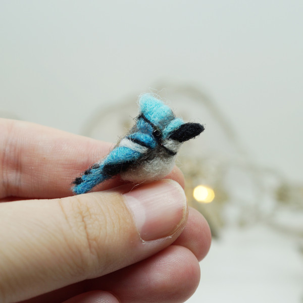 tiny-needle-felted-blue-jay