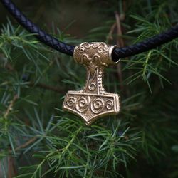 Mjolnir Thors Hammer pendant. Gotland viking hammer replica