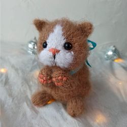 Knitted kitten toy Realistic cat toy Stuffed animal toy