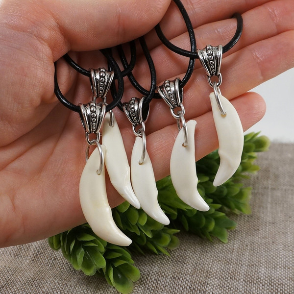 real-genuine-white-wolf-tooth-pendant-necklace-jewelry