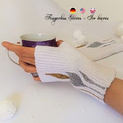 Fingerless Gloves. Ice leaves. Crochet pattern