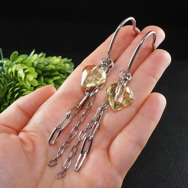 lemon-yellow-pale-yellow-light-yellow-clear-yellow-faceted-glass-flask-earrings-handmade-jewelry