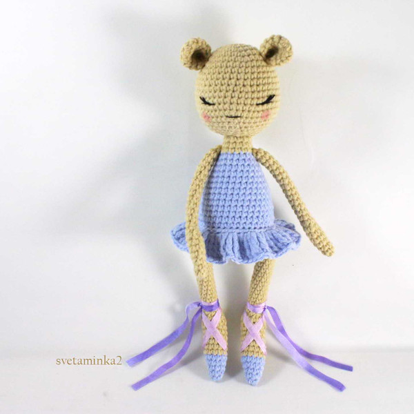 ballerina-crochet-pattern-amigurumi.jpg
