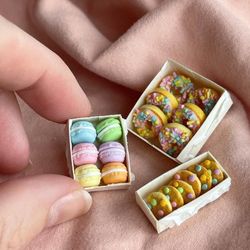 Miniature set of sweet pastries for playing with dolls, dollhouse, scale 1:12, polymer plastic