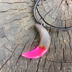 Pink resin necklace