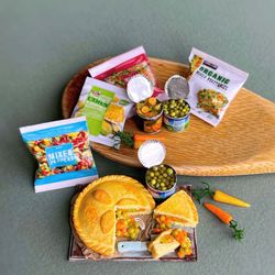 Miniature doll set (11 items), vegetable pie for playing in a dollhouse, scale 1:12, polymer plastic