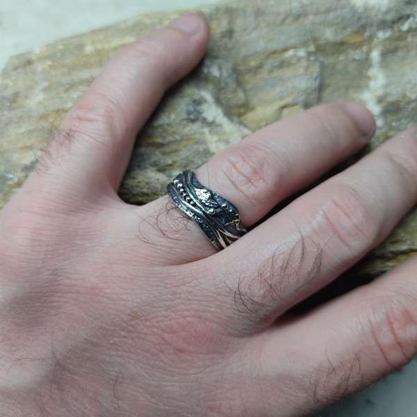 universal silver ring