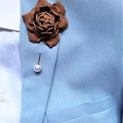 Brown leather brooch,  Leather flower lapel pin, Leather boutonniere, Leather rose brooch,  Wedding leather boutonniere