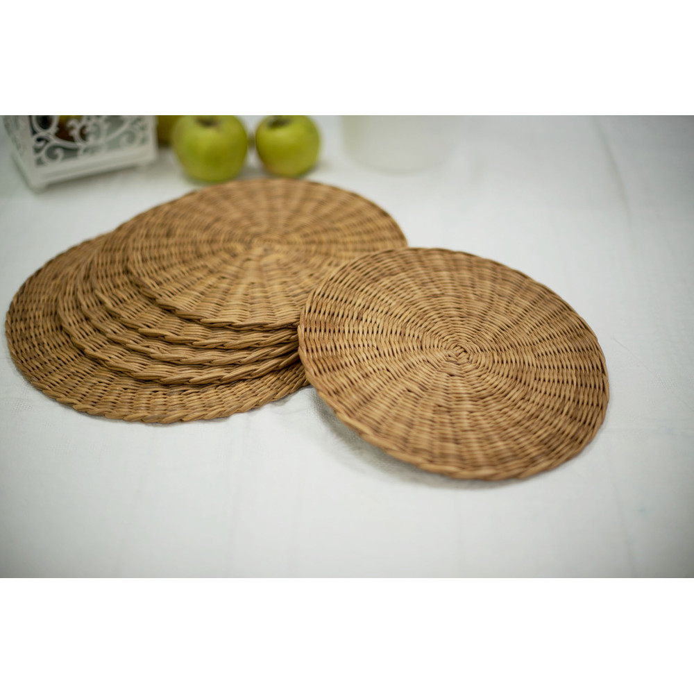 round wicker placemats