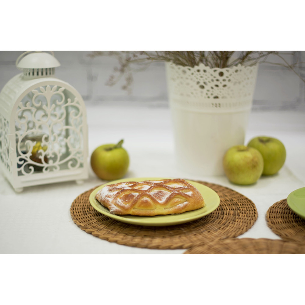 round wicker placemats