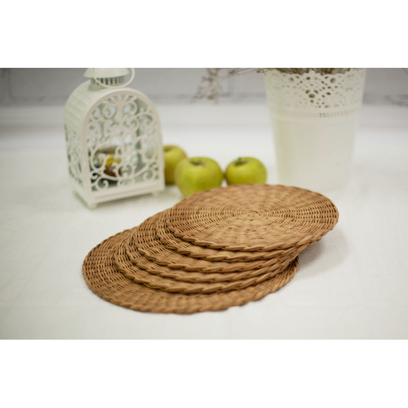 round wicker placemats
