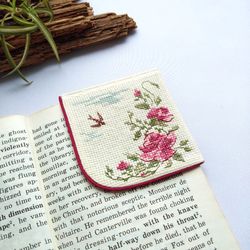 Personalized corner bookmarks with hand embroidered birds and roses, Mother's Day gift