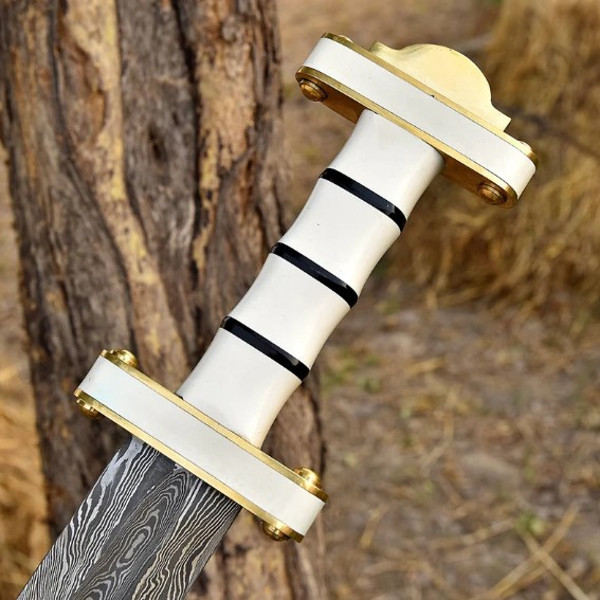 Sword Of Honor Damascus Steel Viking Sword - Norse Inspired Hand Forged Medieval Replica Sword .jpg
