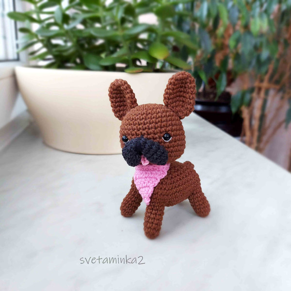 bulldog-crochet-pattern-amigurumi-dog.jpg