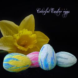 Colorful Easter eggs. Crochet pattern